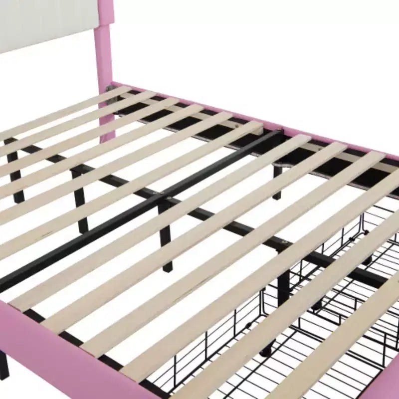 Letto da principessa moderno con testiera a corona, struttura imbottita a una piazza con luci a LED incluse