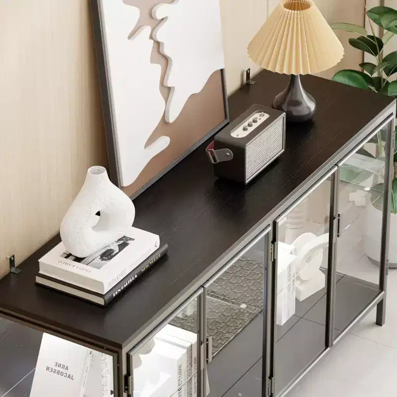 Vetrina in vetro temperato nero che illumina la tua casa con stile e funzionalità