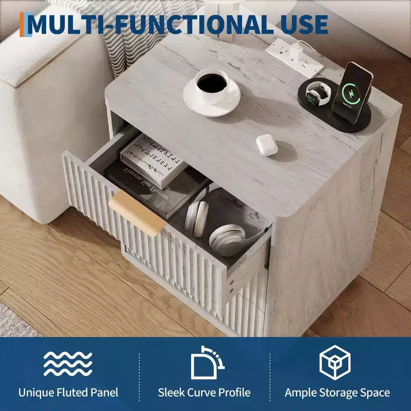 Comodino scanalato metà secolo con 3 cassetti, comodino in legno con bordi curvi, tavolino moderno per camera da letto o soggiorno