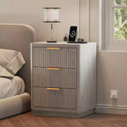 Comodino scanalato metà secolo con 3 cassetti, comodino in legno con bordi curvi, tavolino moderno per camera da letto o soggiorno