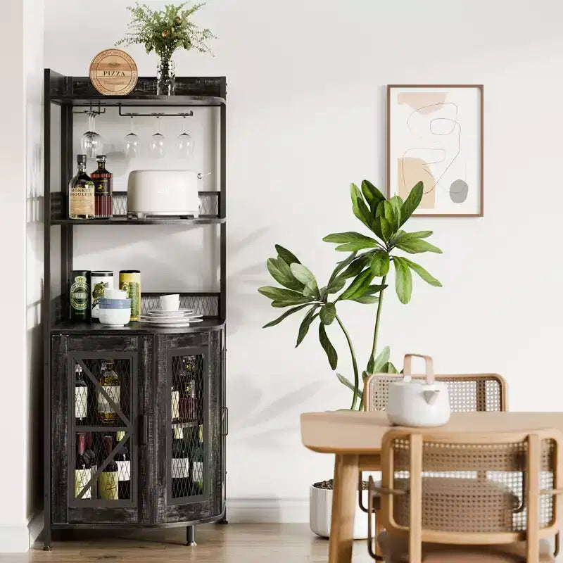 Mobile Bar ad Angolo Industriale con Presa Elettrica, Cantinetta Porta Bottiglie a 5 Livelli con Striscia LED e Porta Bicchieri, Armadietto Espositivo per Liquori per Bar di Casa