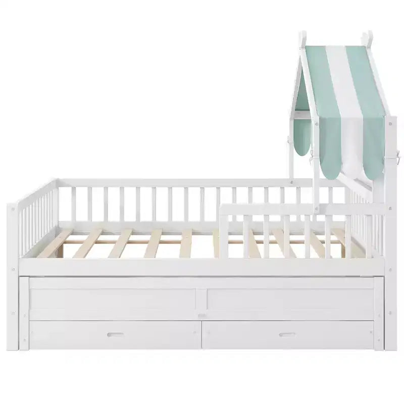 Letto a capanna in legno con letto estraibile e tessuto