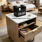Comodino piccolo da 45,7 cm con stazione di ricarica, piano in finto marmo, comodino a 2 cassetti in rovere, comodino moderno curvo per camera da letto/soggiorno