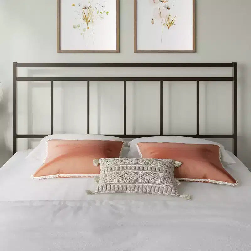Piattaforma letto con telaio in metallo